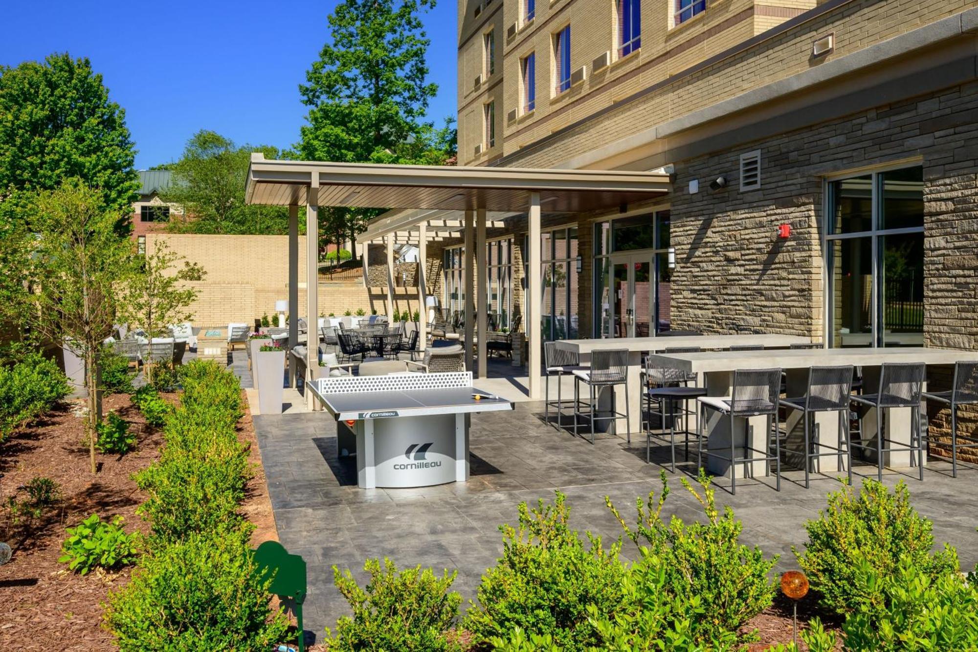 Courtyard By Marriott Raleigh Cary Crossroads Hotel Exterior photo